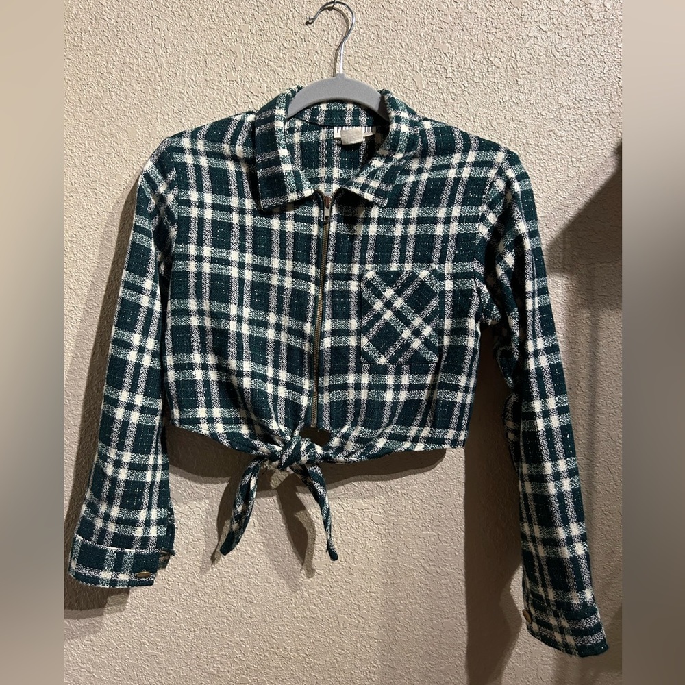 Pretty Good Gingham Zip Up Tue Front